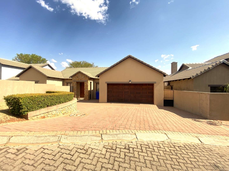 3 Bedroom Property for Sale in Boardwalk Gauteng