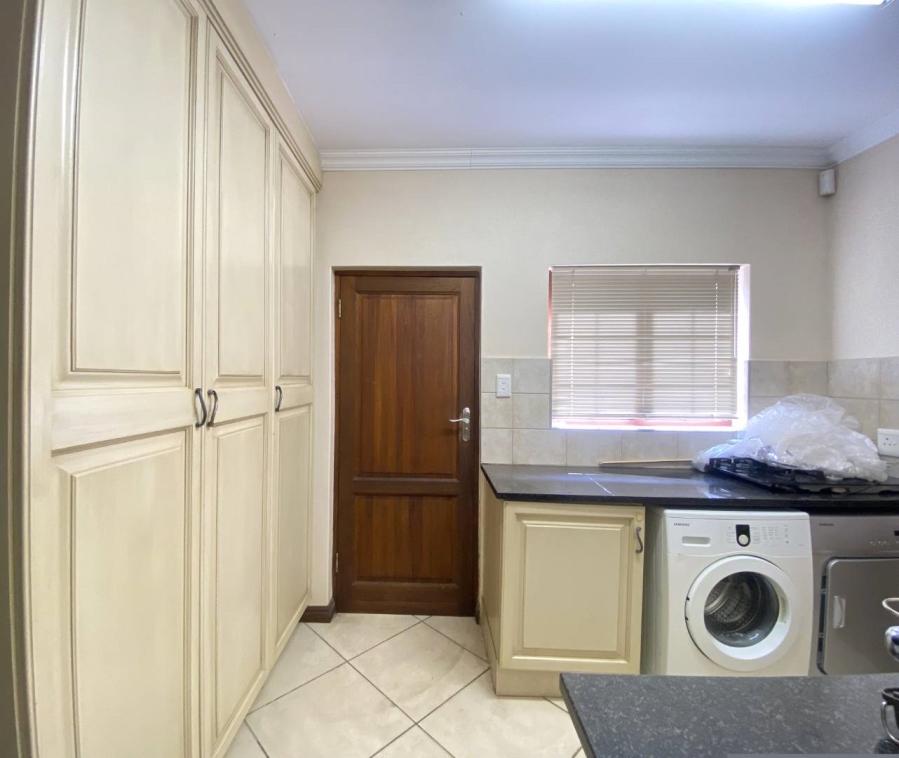 3 Bedroom Property for Sale in Boardwalk Gauteng