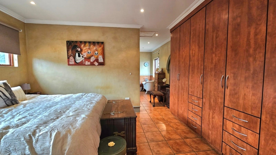 3 Bedroom Property for Sale in Bronberg Gauteng