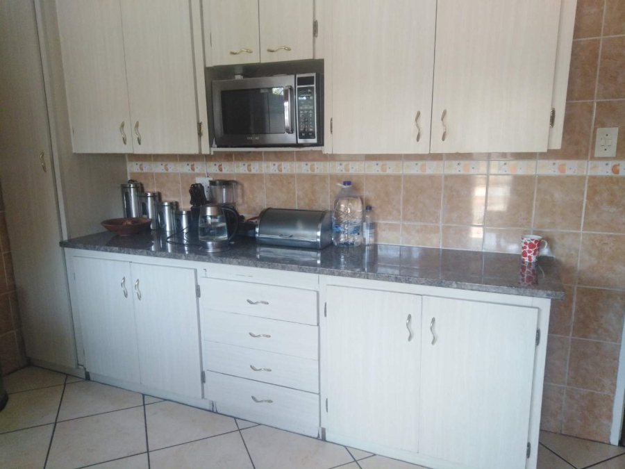 4 Bedroom Property for Sale in Elspark Gauteng