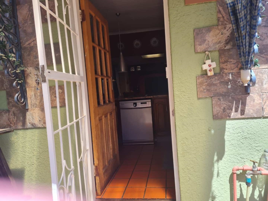 3 Bedroom Property for Sale in Ravenswood Gauteng