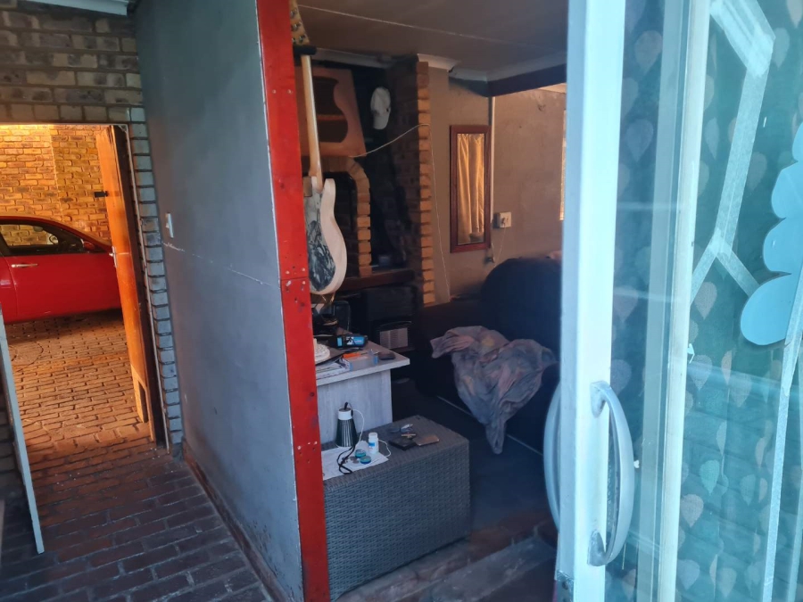 3 Bedroom Property for Sale in Ravenswood Gauteng