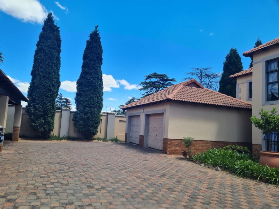 3 Bedroom Property for Sale in Ravenswood Gauteng