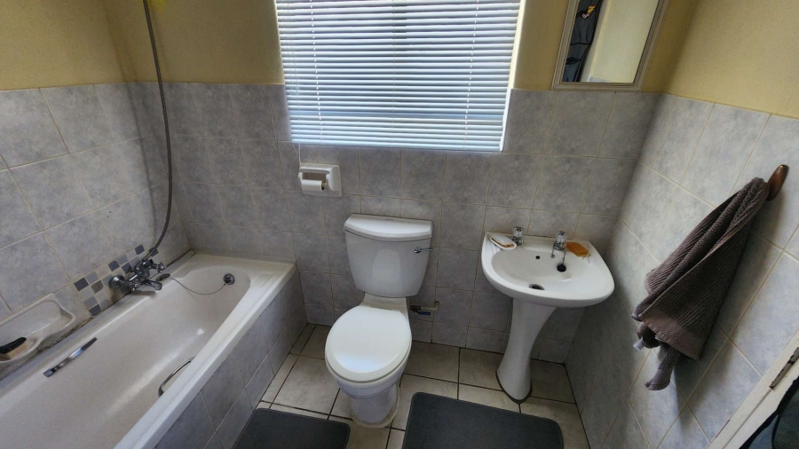 0 Bedroom Property for Sale in Rooihuiskraal North Gauteng