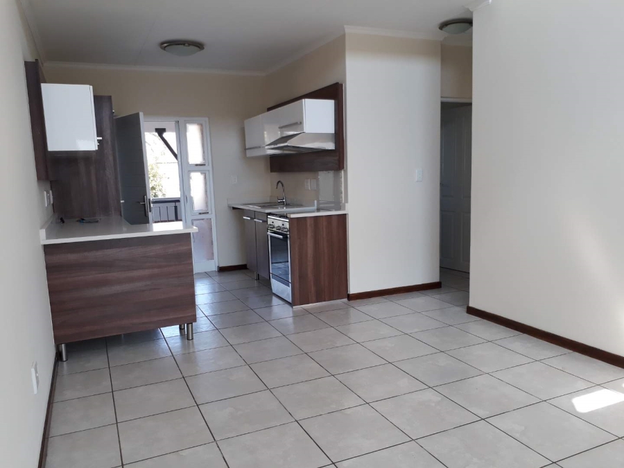 To Let 2 Bedroom Property for Rent in Radiokop Gauteng