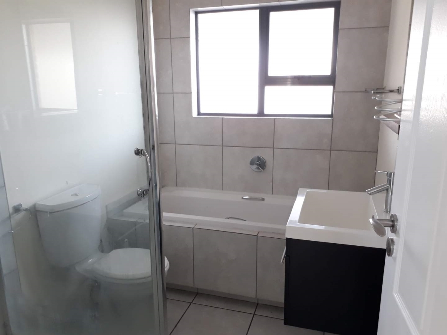 To Let 2 Bedroom Property for Rent in Radiokop Gauteng