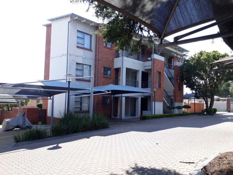 To Let 2 Bedroom Property for Rent in Radiokop Gauteng