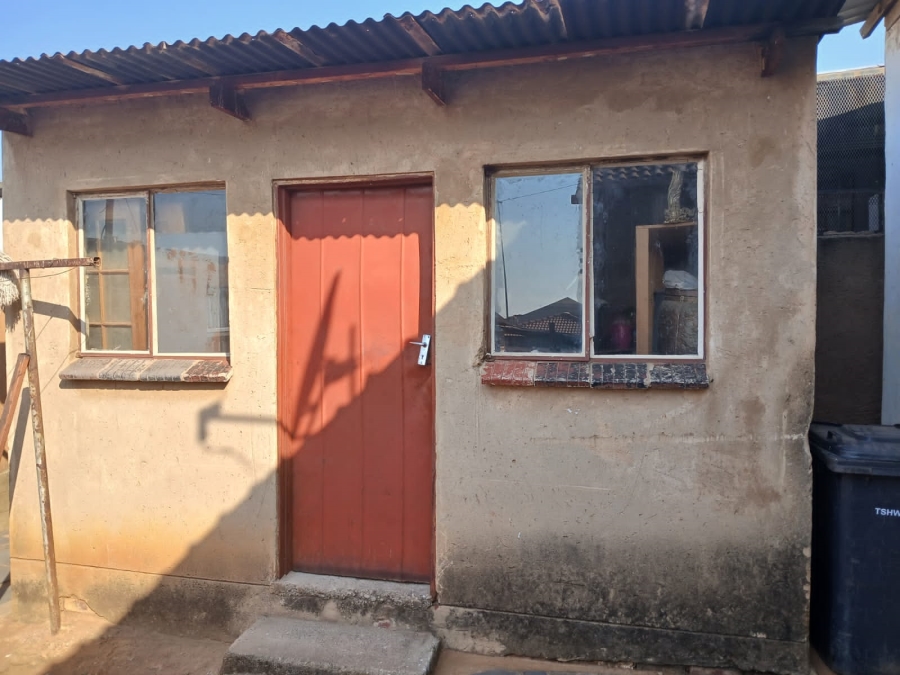 2 Bedroom Property for Sale in Mamelodi West Gauteng