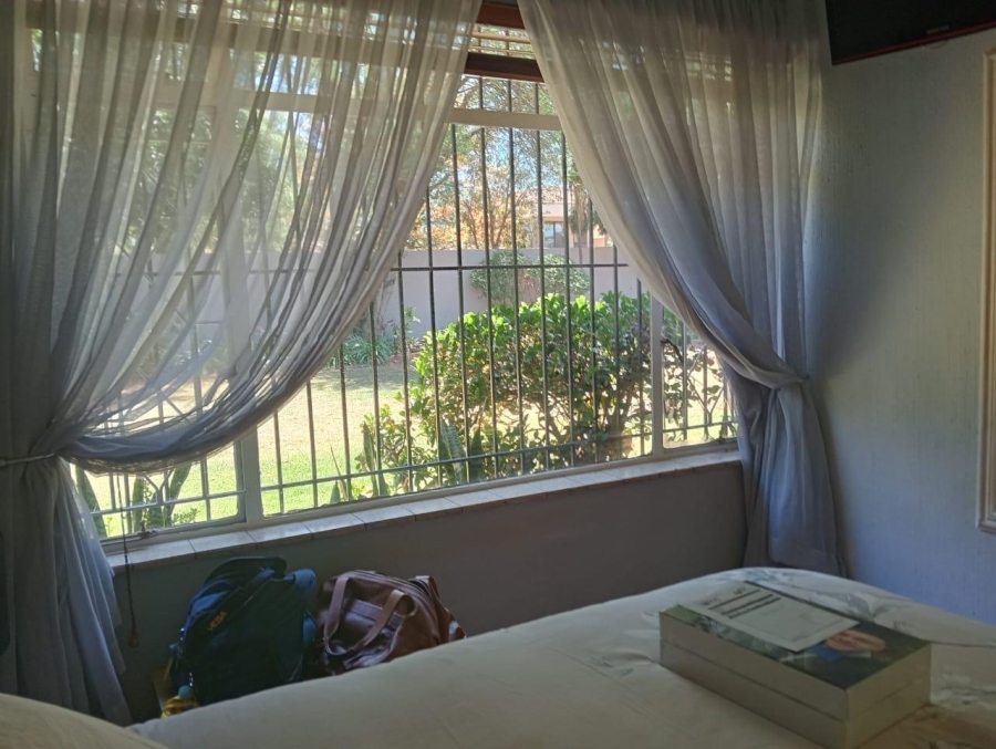 3 Bedroom Property for Sale in Glen Marais Gauteng