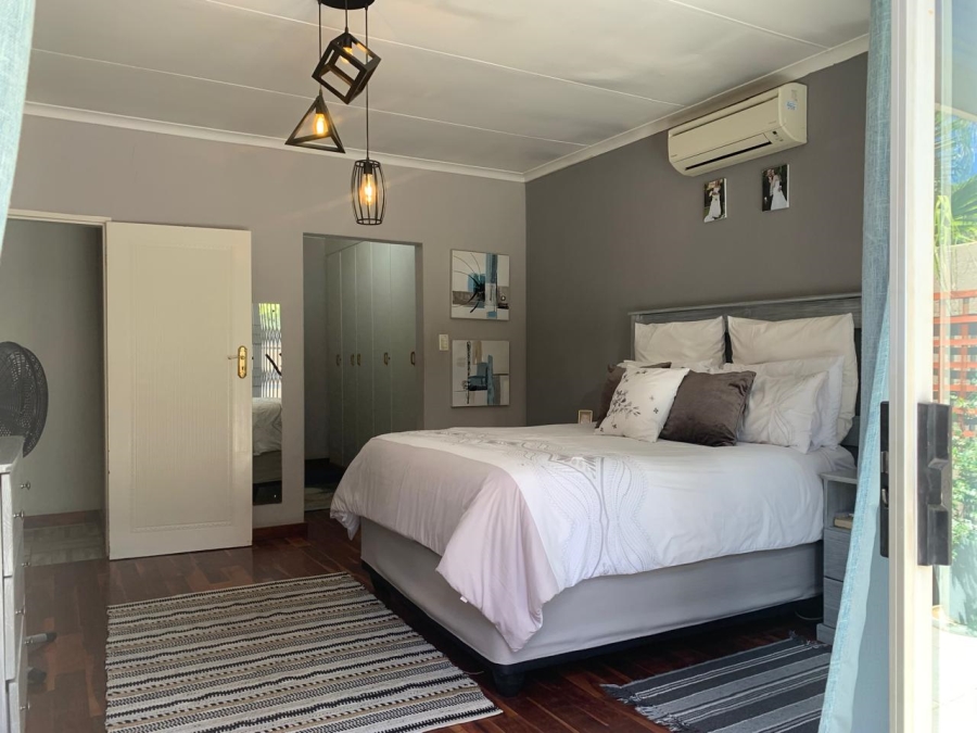 4 Bedroom Property for Sale in Glen Marais Gauteng