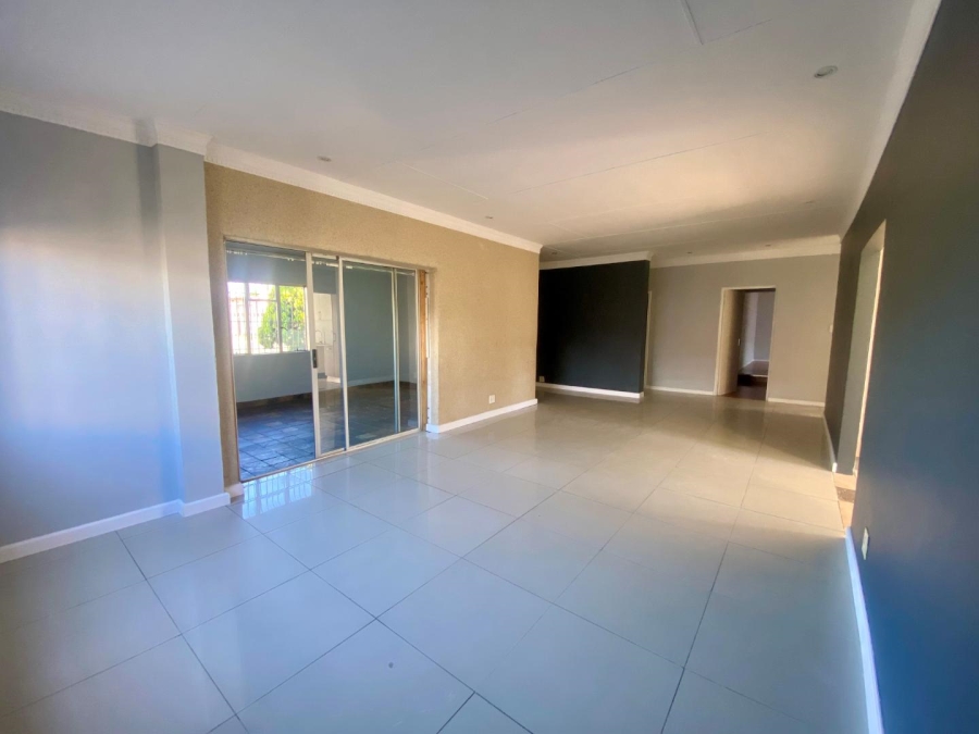 To Let 3 Bedroom Property for Rent in Lewisham Gauteng