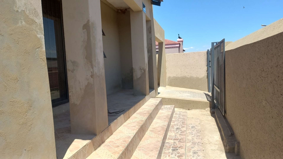 4 Bedroom Property for Sale in Naturena Gauteng