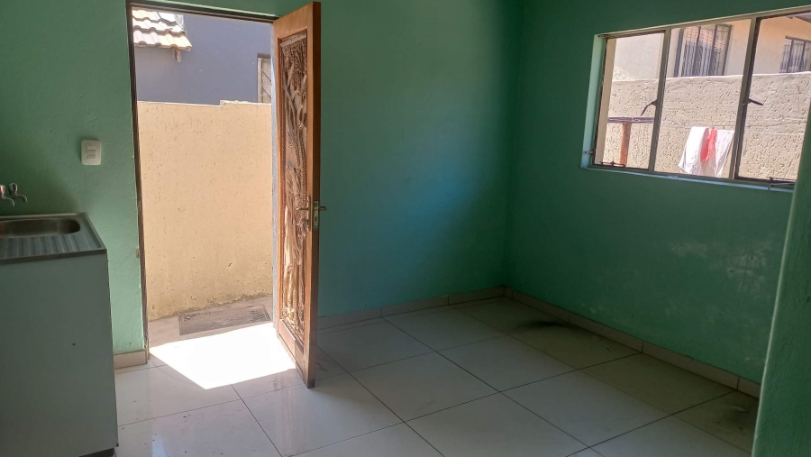 4 Bedroom Property for Sale in Naturena Gauteng