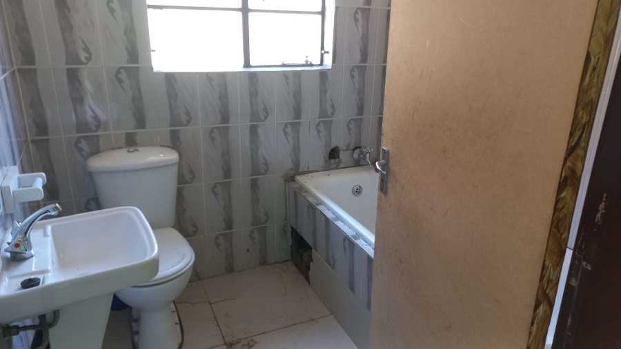 4 Bedroom Property for Sale in Naturena Gauteng