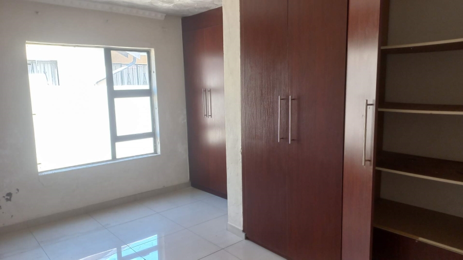 4 Bedroom Property for Sale in Naturena Gauteng