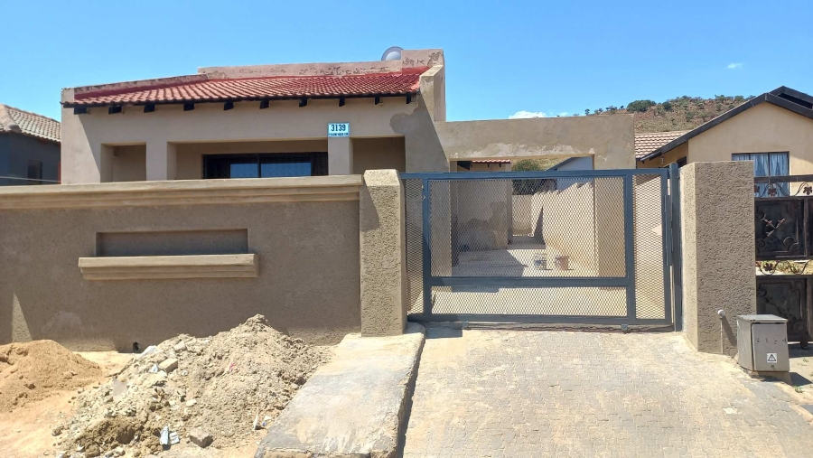 4 Bedroom Property for Sale in Naturena Gauteng