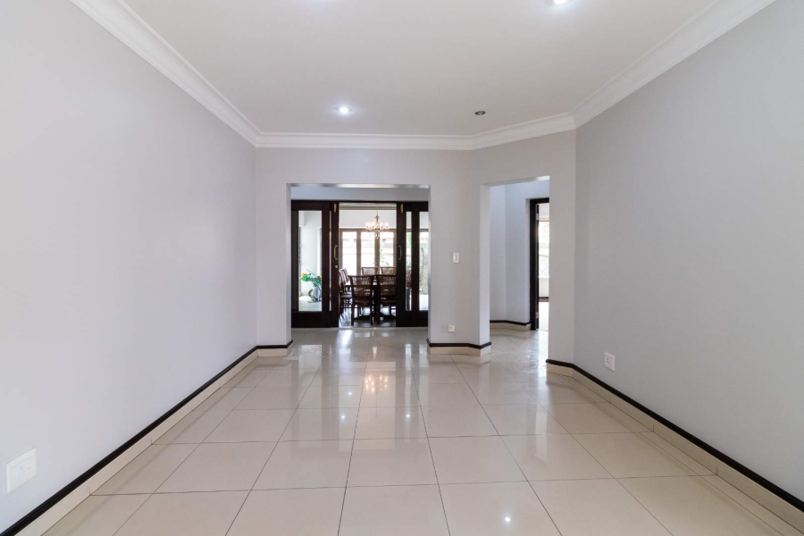 3 Bedroom Property for Sale in Lakefield Gauteng