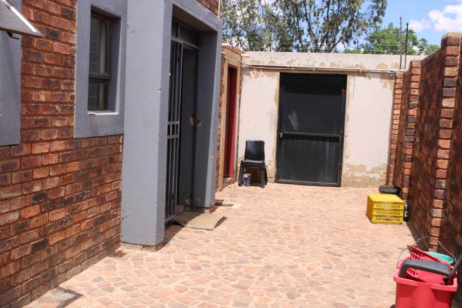 Commercial Property for Sale in Alrode Gauteng