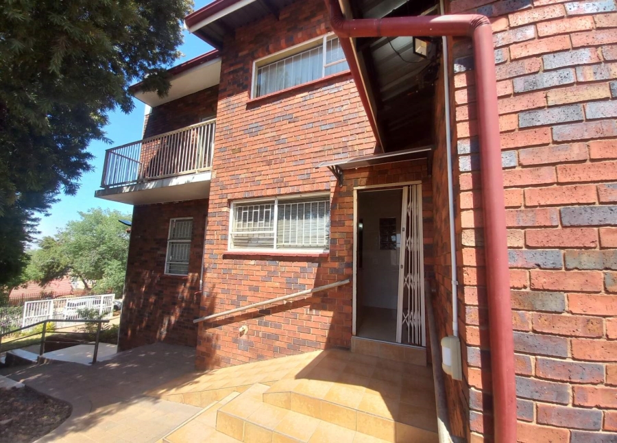 4 Bedroom Property for Sale in Erasmia Gauteng