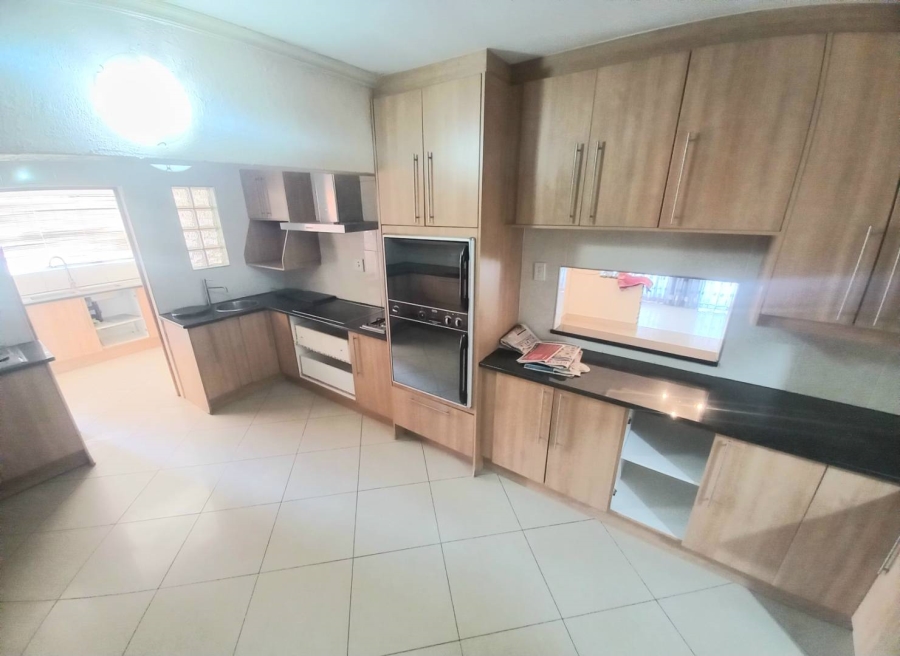 4 Bedroom Property for Sale in Erasmia Gauteng