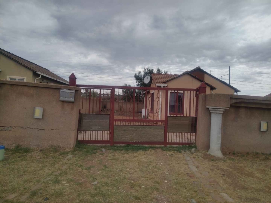 3 Bedroom Property for Sale in Rosslyn Gauteng