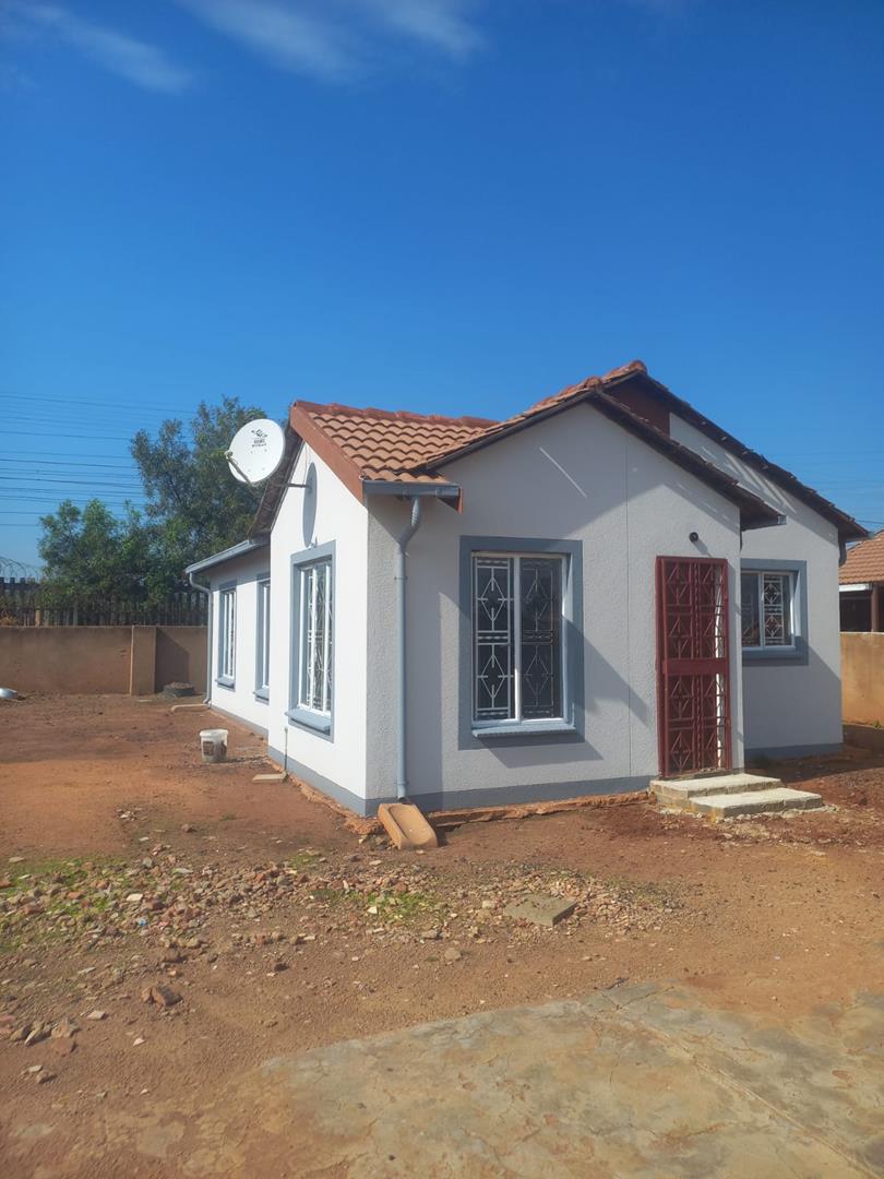 3 Bedroom Property for Sale in Rosslyn Gauteng