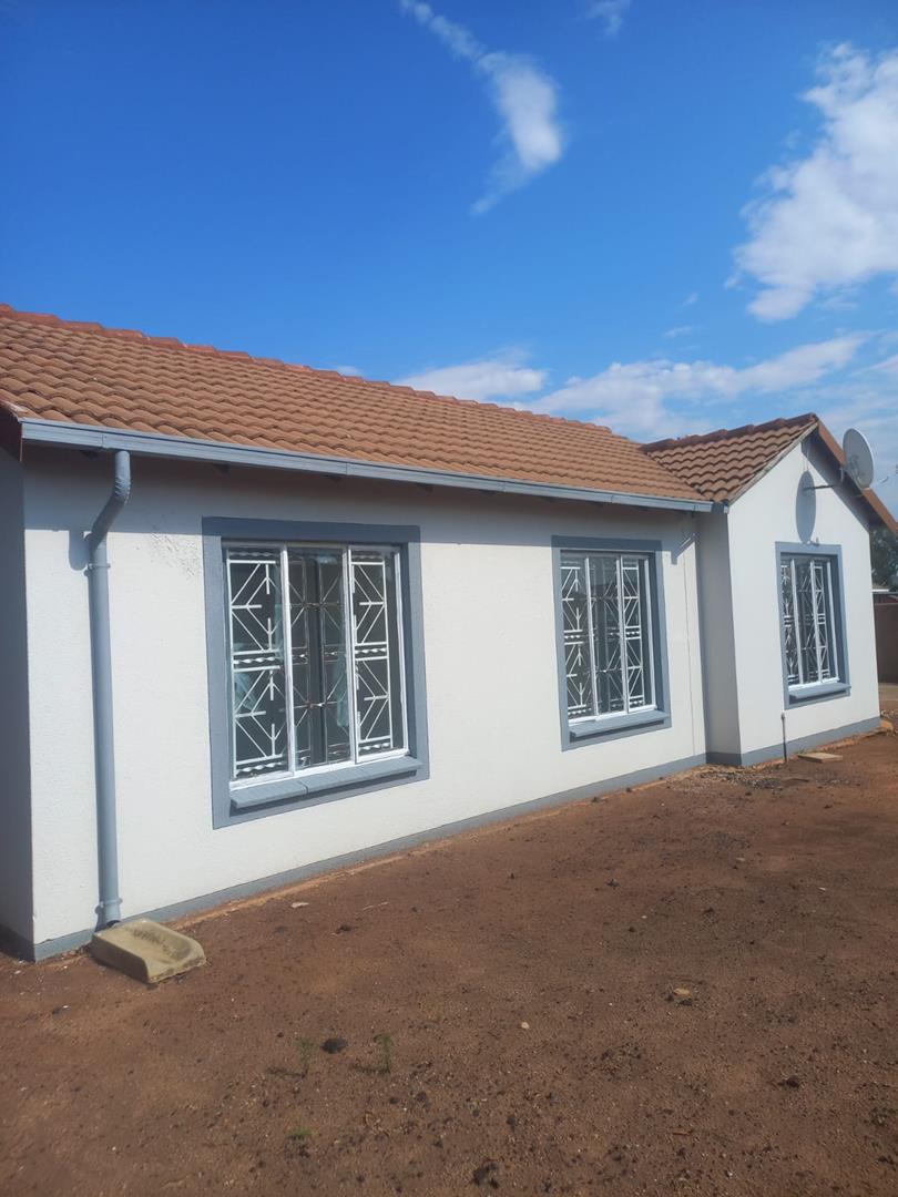 3 Bedroom Property for Sale in Rosslyn Gauteng