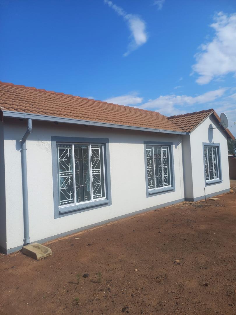 3 Bedroom Property for Sale in Rosslyn Gauteng