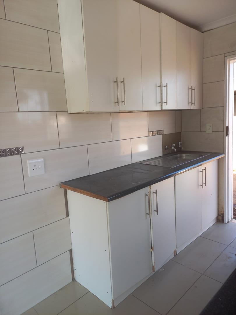 3 Bedroom Property for Sale in Rosslyn Gauteng