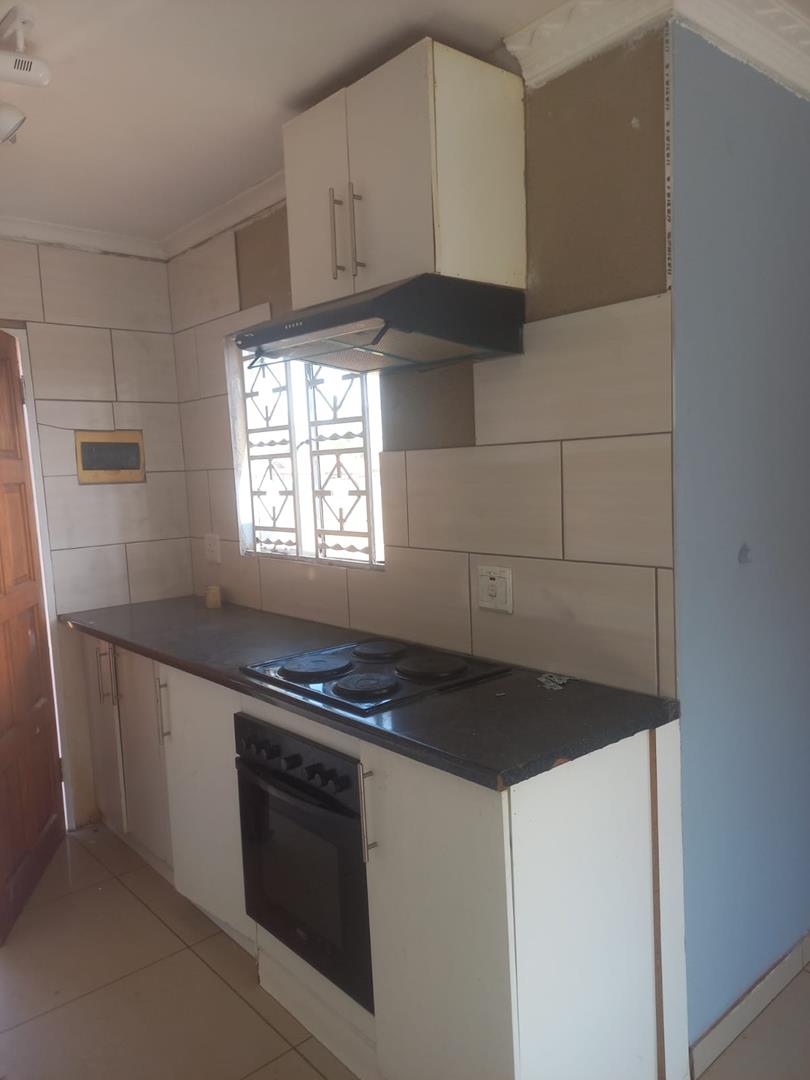 3 Bedroom Property for Sale in Rosslyn Gauteng