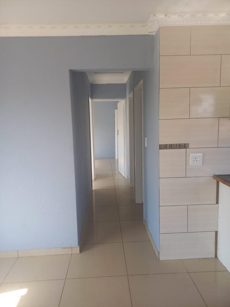 3 Bedroom Property for Sale in Rosslyn Gauteng