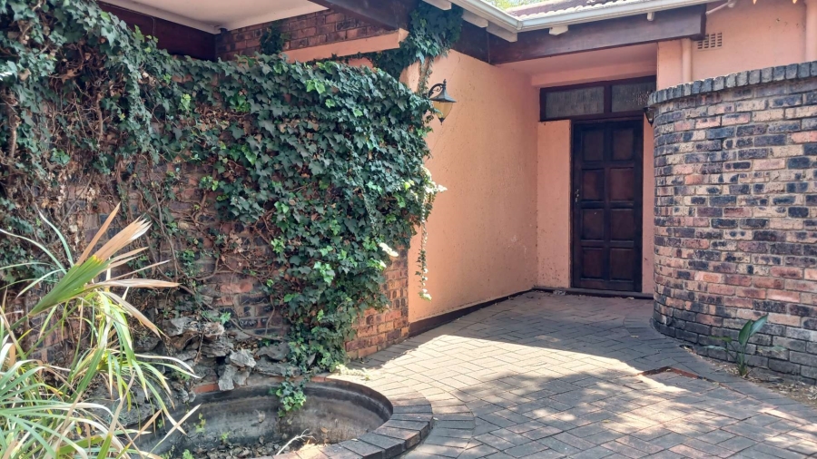 4 Bedroom Property for Sale in Bryanston Gauteng