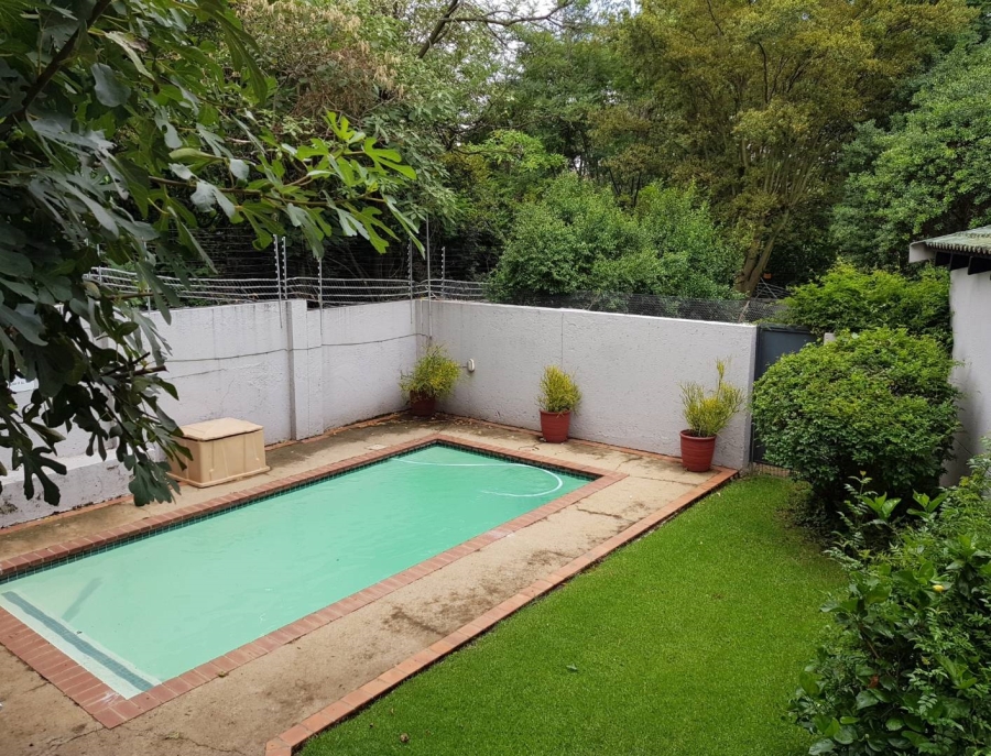 To Let 2 Bedroom Property for Rent in Strathavon Gauteng