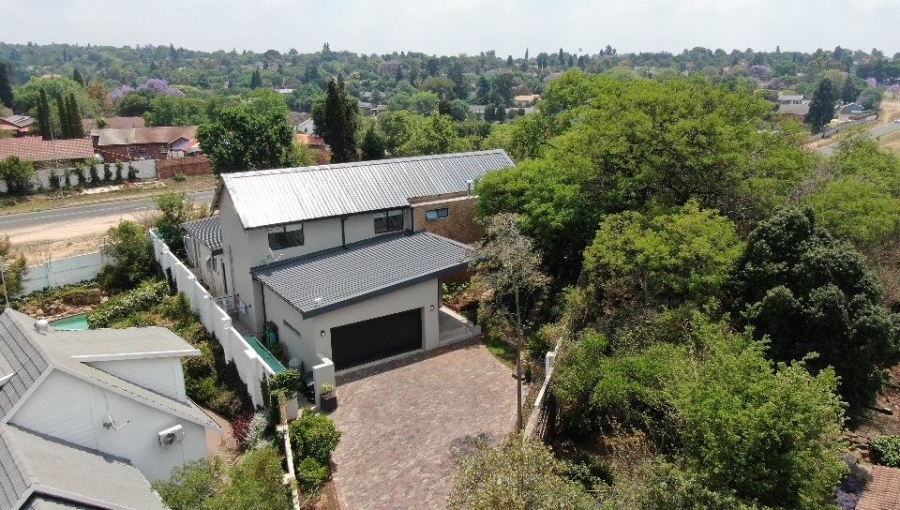 4 Bedroom Property for Sale in Weltevreden Park Gauteng