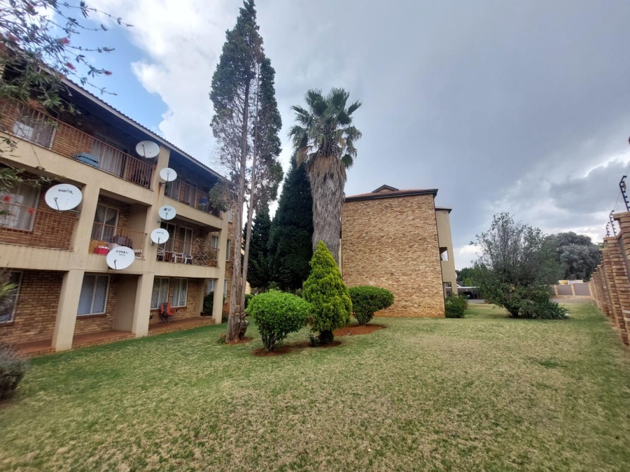 1 Bedroom Property for Sale in Horison Gauteng