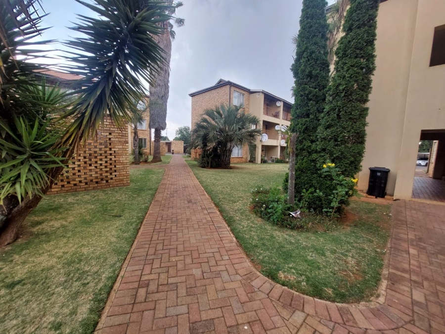 1 Bedroom Property for Sale in Horison Gauteng