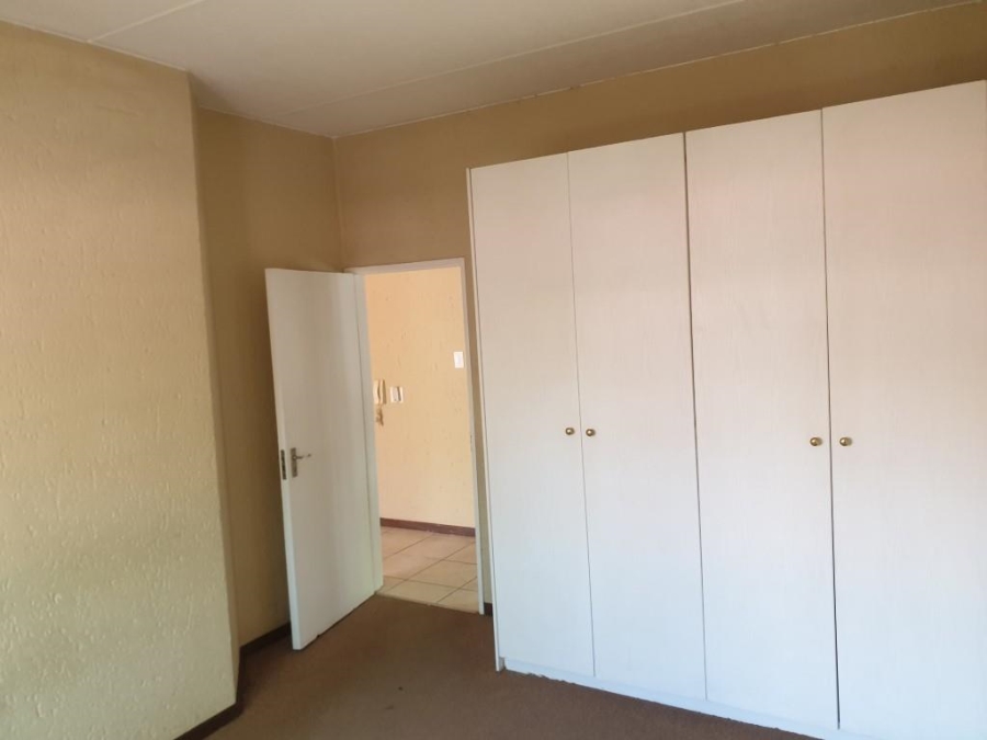 2 Bedroom Property for Sale in Paulshof Gauteng