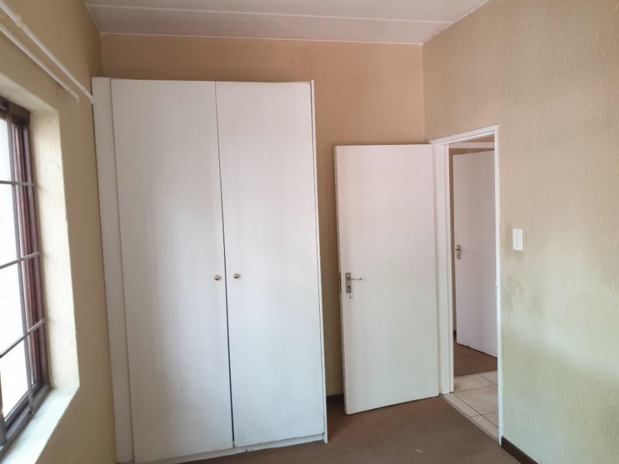 2 Bedroom Property for Sale in Paulshof Gauteng