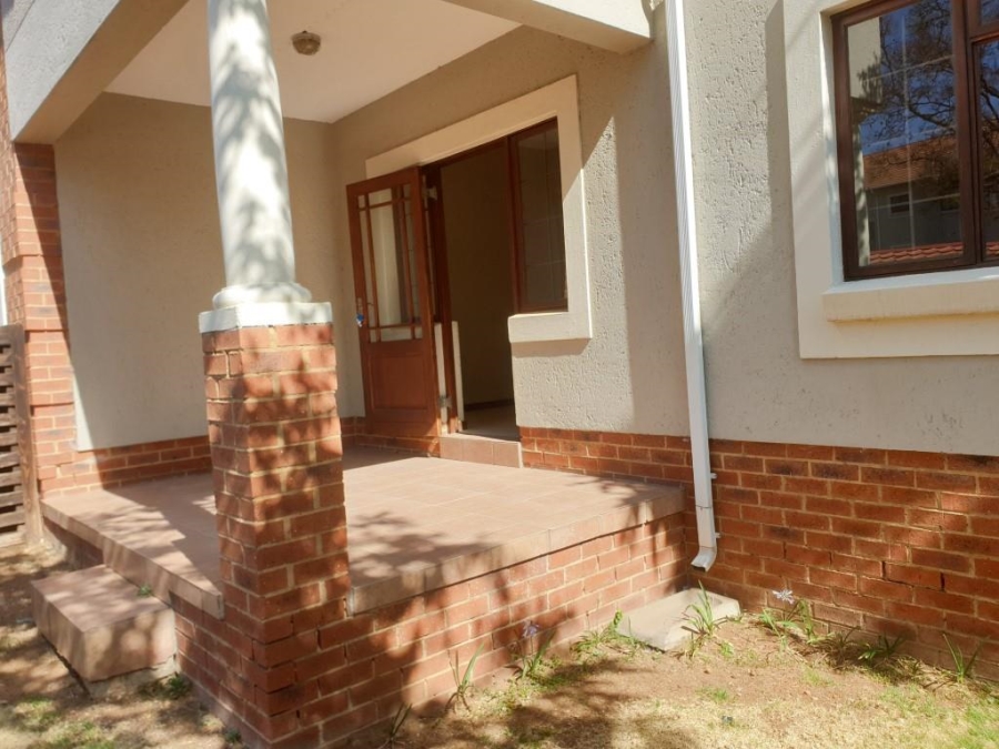 2 Bedroom Property for Sale in Paulshof Gauteng