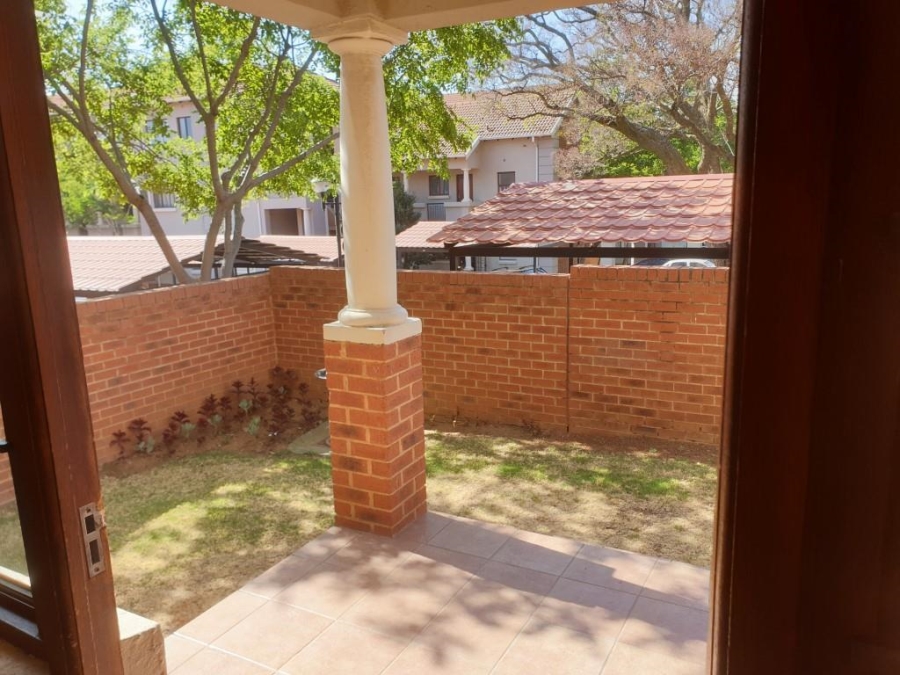 2 Bedroom Property for Sale in Paulshof Gauteng