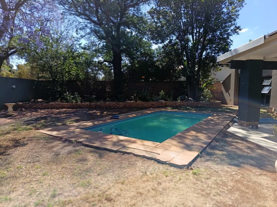 4 Bedroom Property for Sale in Brackenhurst Gauteng