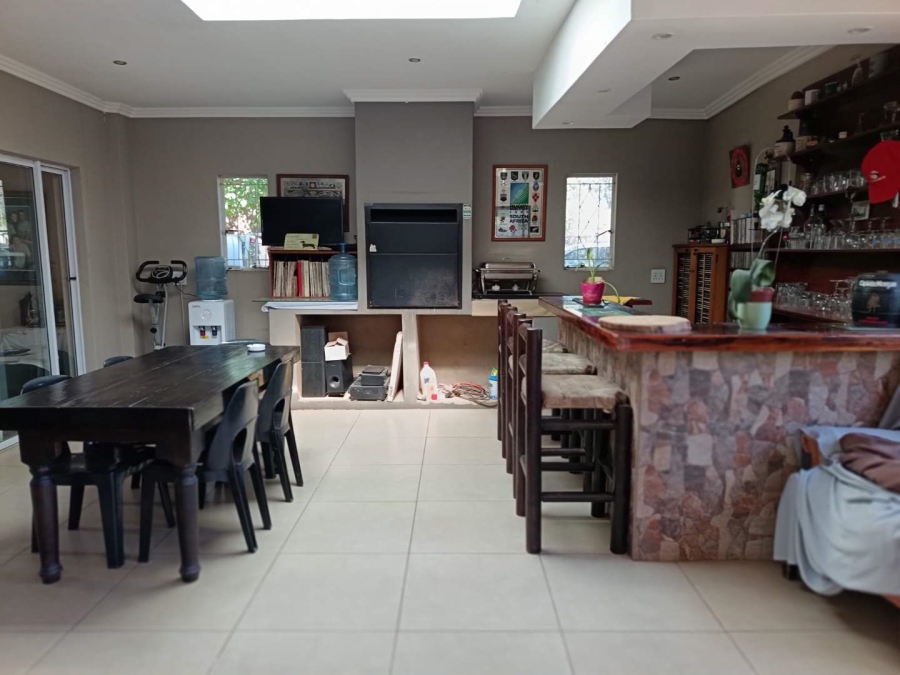 4 Bedroom Property for Sale in Brackenhurst Gauteng