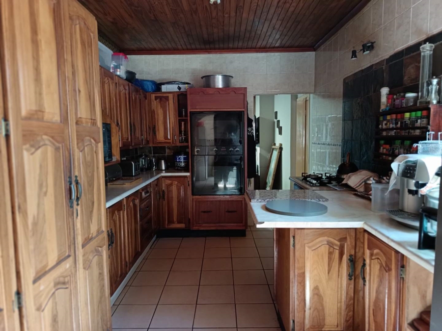 4 Bedroom Property for Sale in Brackenhurst Gauteng