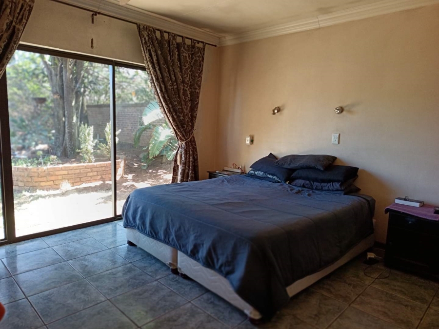 4 Bedroom Property for Sale in Brackenhurst Gauteng