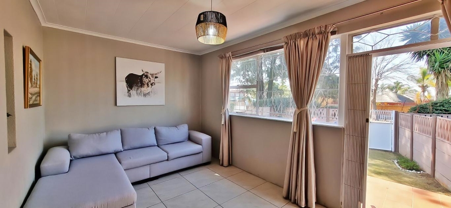 2 Bedroom Property for Sale in Brackenhurst Gauteng