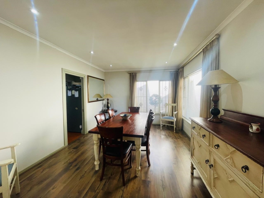 To Let 3 Bedroom Property for Rent in River Club Gauteng