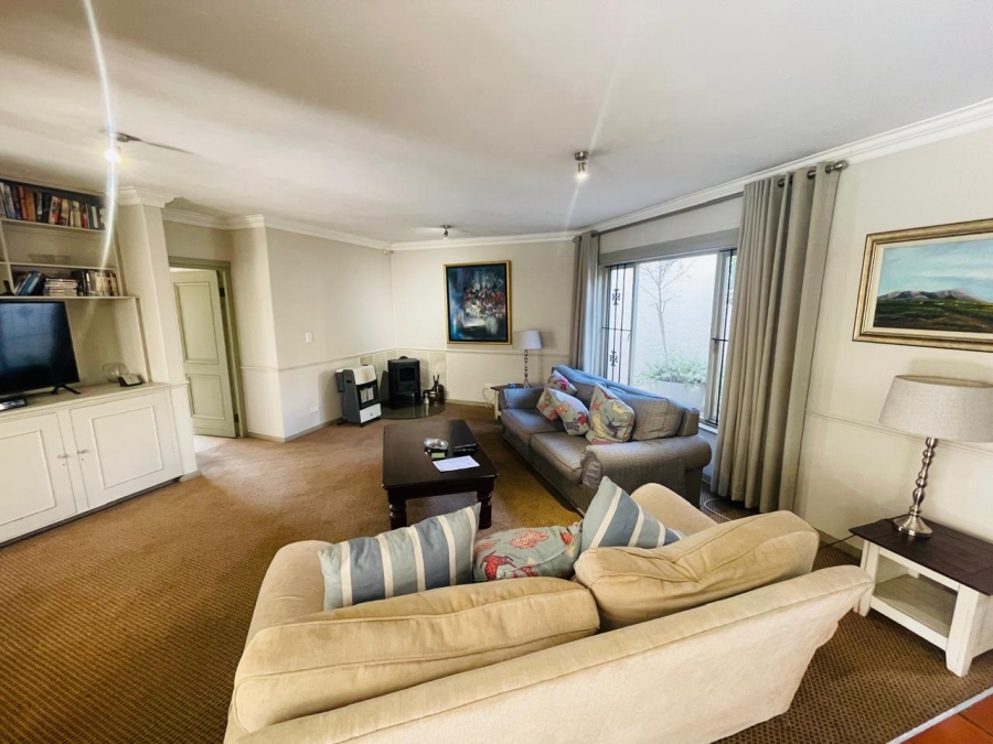 To Let 3 Bedroom Property for Rent in River Club Gauteng