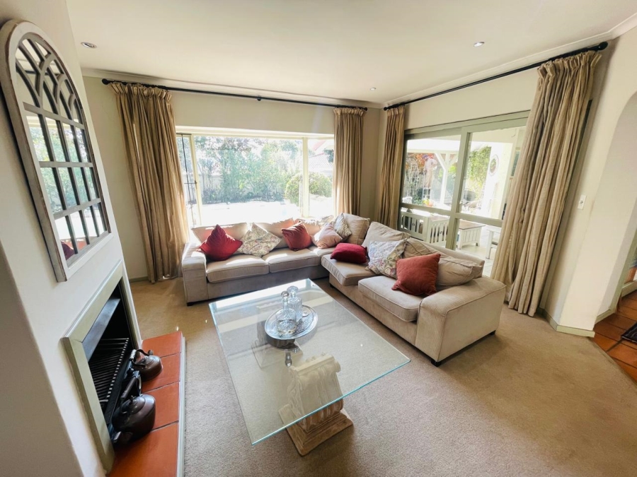 To Let 3 Bedroom Property for Rent in River Club Gauteng