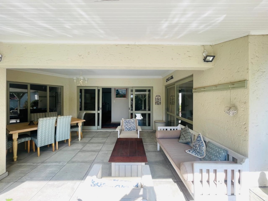 To Let 3 Bedroom Property for Rent in River Club Gauteng