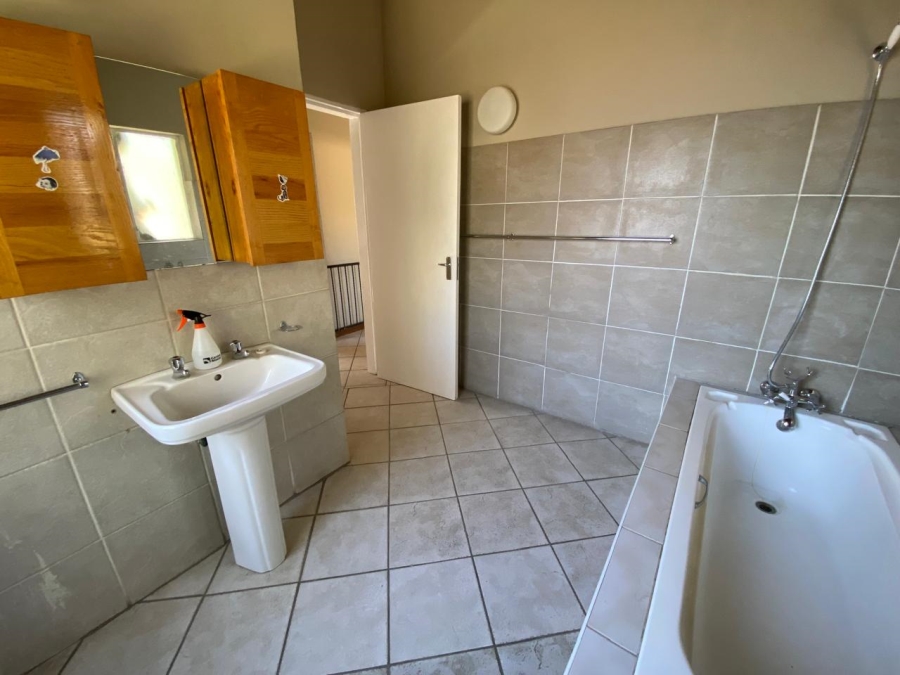 To Let 3 Bedroom Property for Rent in Bridle Park A H Gauteng